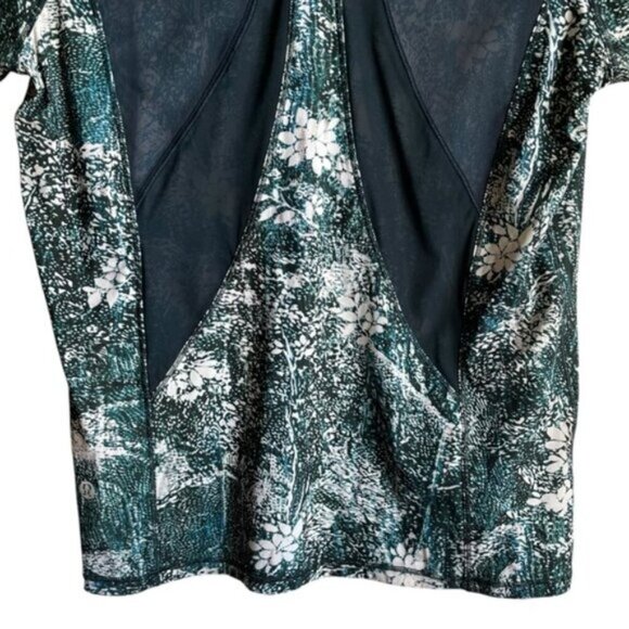 Lululemon Seek The Heat Short Sleeve Size 4 Wildwood White Multi Nocturnal Teal - Picture 6 of 8